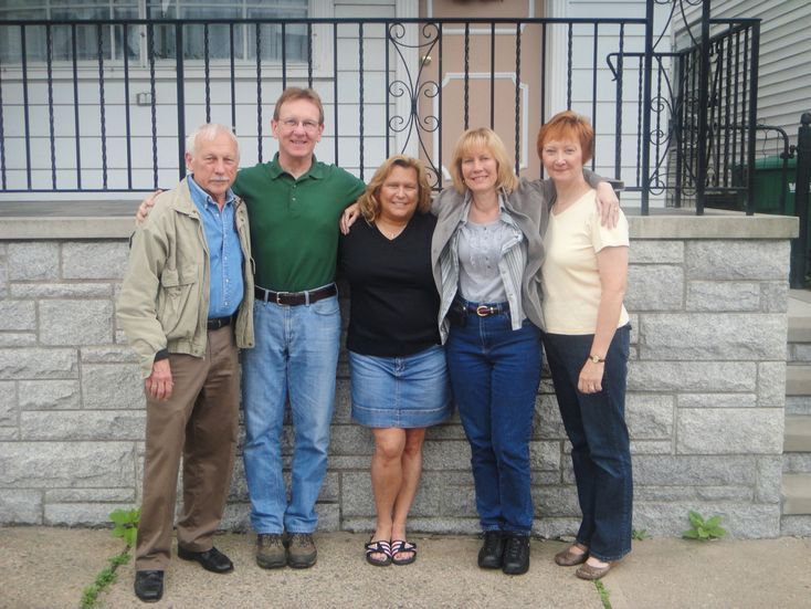 Ron Miscavige and Becky Bigelow with family members during a vacation trip to his boyhood home in Mount Carmel, PA, in June 2011. All expenses were paid by his son David.